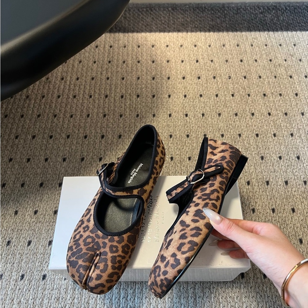 Maison Martin Margiela Leopard Print Tabi Mary Jane Flats - Brown/Black - Picture 7 of 8